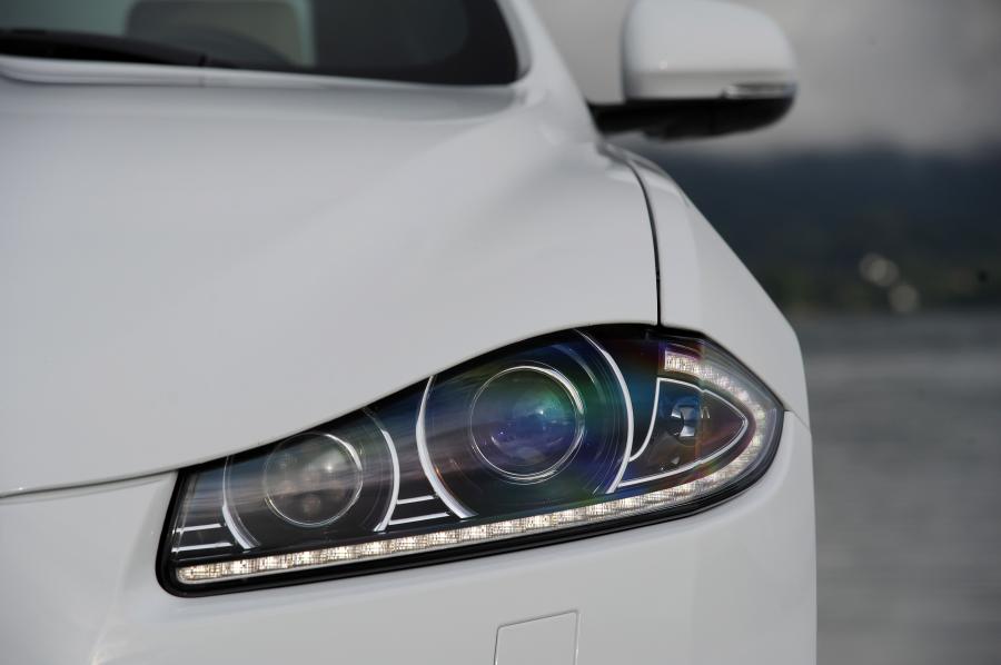  Jaguar XF 2011 года  (фото 28 из 79)